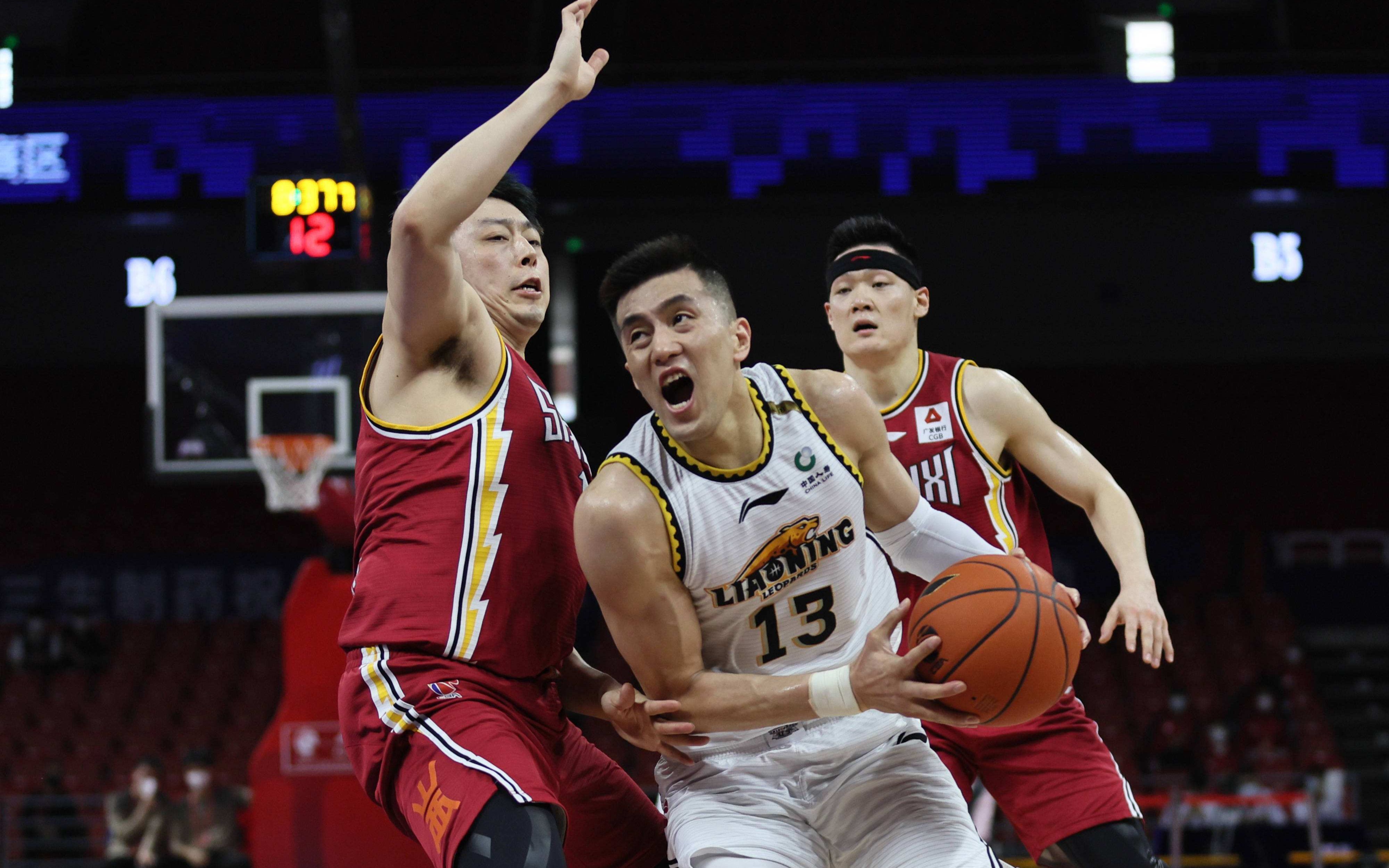 印度队险胜法国队,桃田贤斗惊艳四座 印度队险胜法国队,桃田贤斗惊艳四座