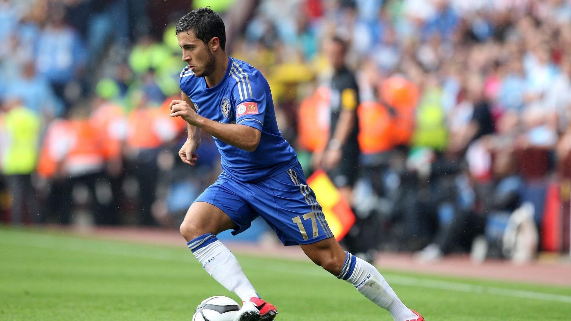 当法兰西骑士掀翻德国战车，奥亚尔萨瓦尔，里昂暗夜中最稳定的光